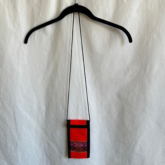 Hanging case for sunglasses or other small items - Picture 1 of 5